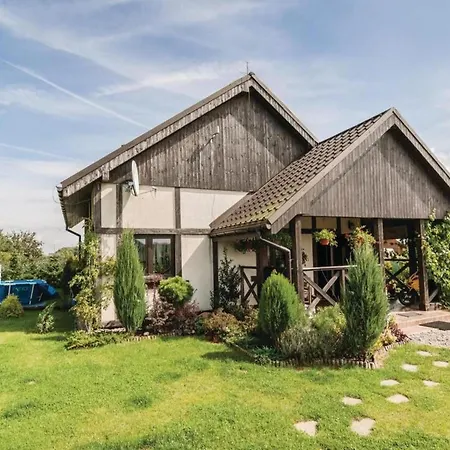 Comfortable On Jamno, Σπίτι διακοπών Podamirowo